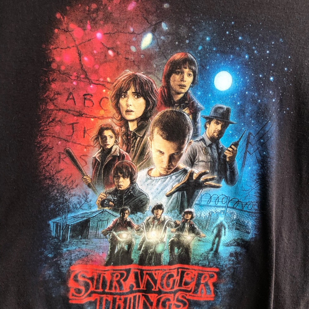 STRANGER THINGS graphic tee black with characters ✨